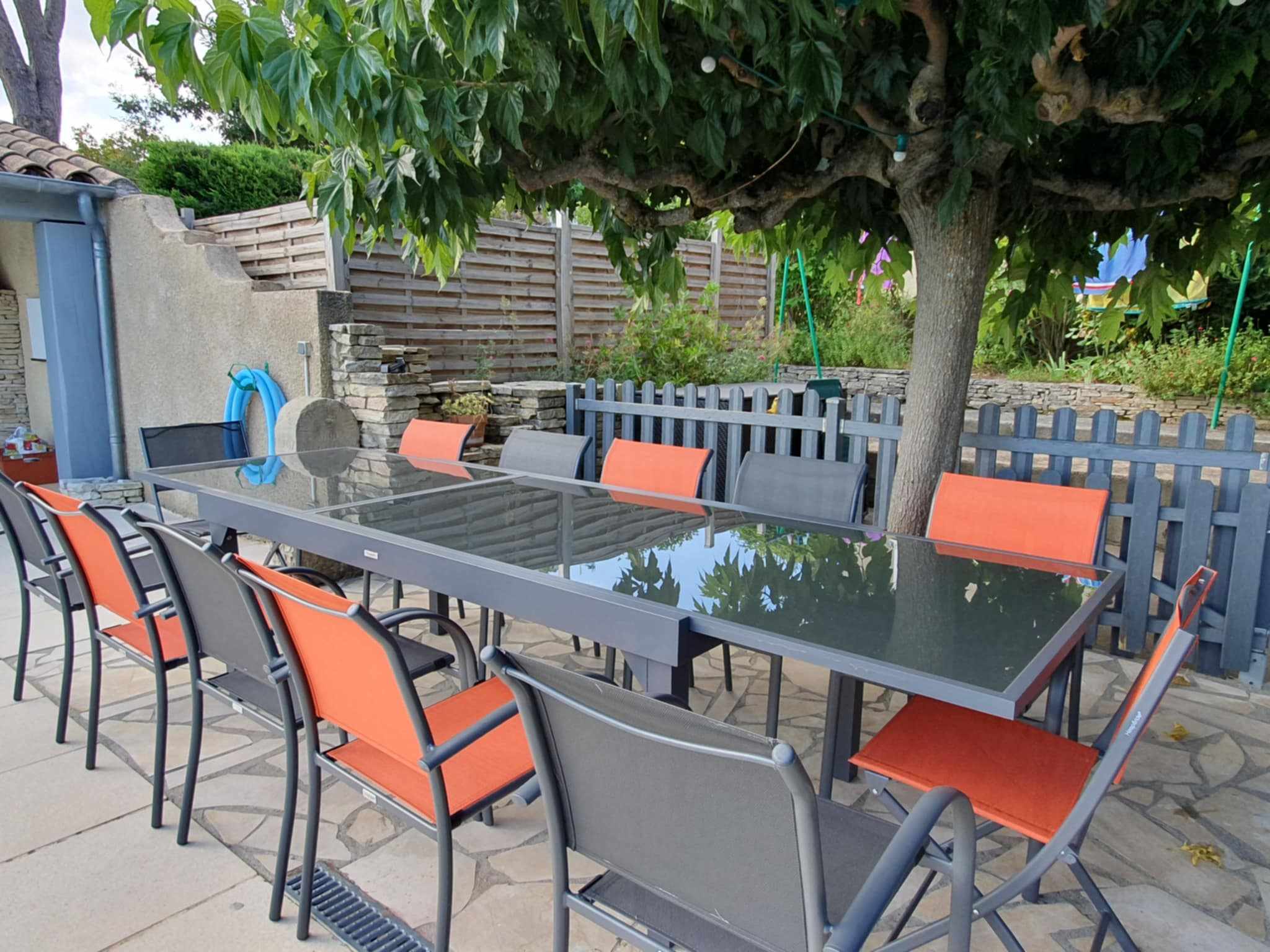 Table de jardin 2.jpg